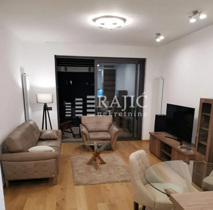 Rent, two bedroom apartment, 65m², Stari Grad, Beograd
