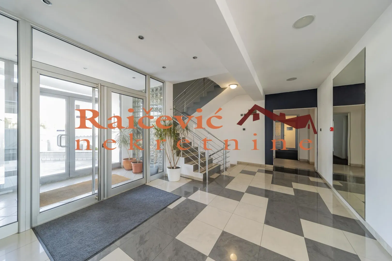 Rent, office space, 216m², Zemun Gornji Grad, Zemun Sve Podlokacije