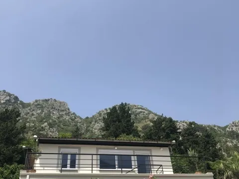 Prodaja, kuća, 104m², Muo, Kotor - image 2