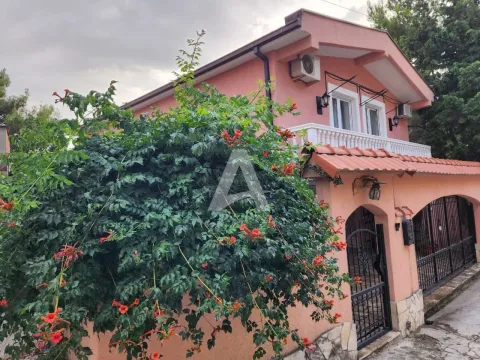 Sale, house, 198m², Šušanj, Bar - image 8