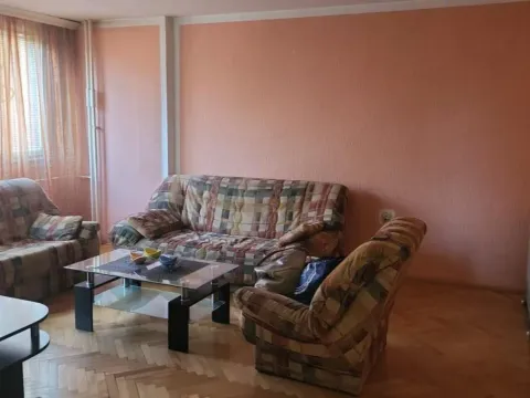 Sale, three bedroom apartment, 69m², Medijana, Niš
