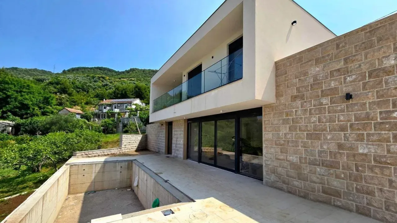 Prodaja, kuća, 268m², Tivat, Crna Gora