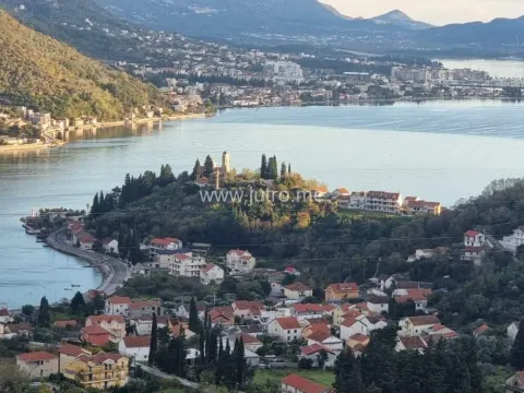 Zemljište in Kamenari