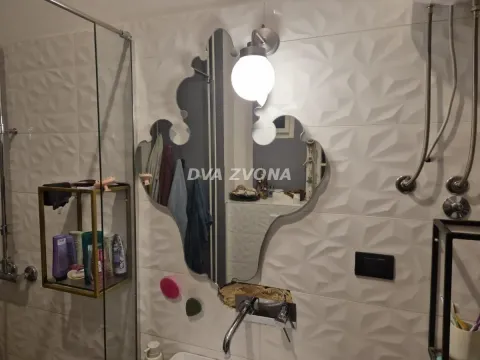 Prodaja, četvorosoban stan, 96m², Centar, Novi Sad - image 9