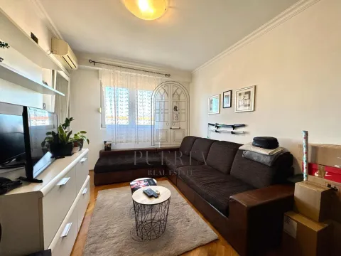 Prodaja, jednosoban stan, 40m², 1 maj, Podgorica - image 2