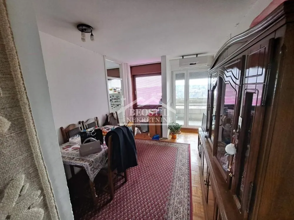 Prodaja, trosoban stan, 105m², Voždovačka Crkva, Voždovac Sve Podlokacije