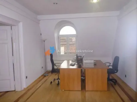 Izdavanje, stan, 220m², Stari Grad, Beograd - image 3