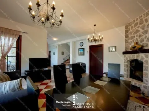 Sale, house, 235m², Kostanjica, Kotor - image 13