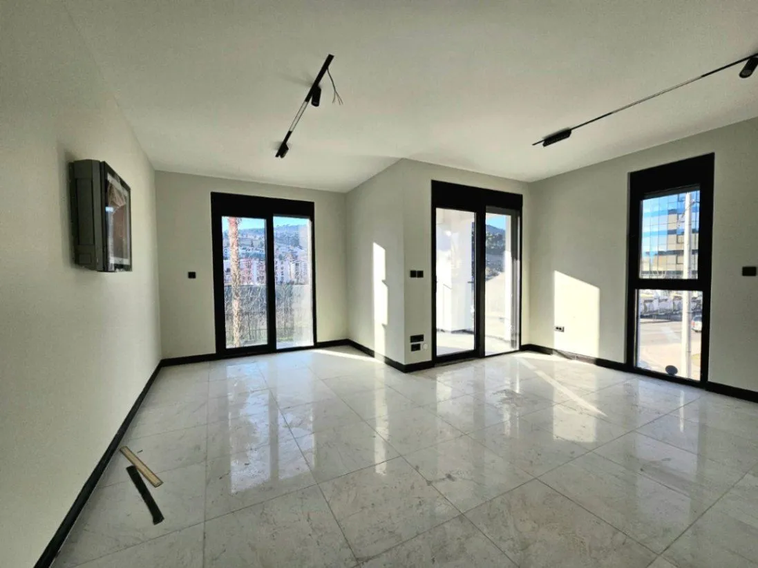 Prodaja, dvosoban stan, 71m², Vezirov Most, Podgorica