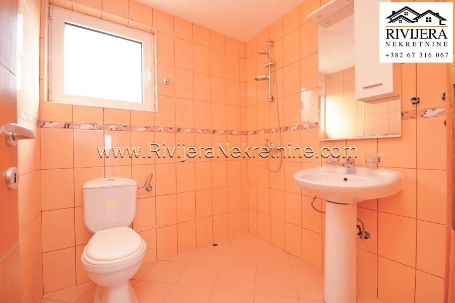 Prodaja, dvosoban stan, 80m², Radanovići, Kotor