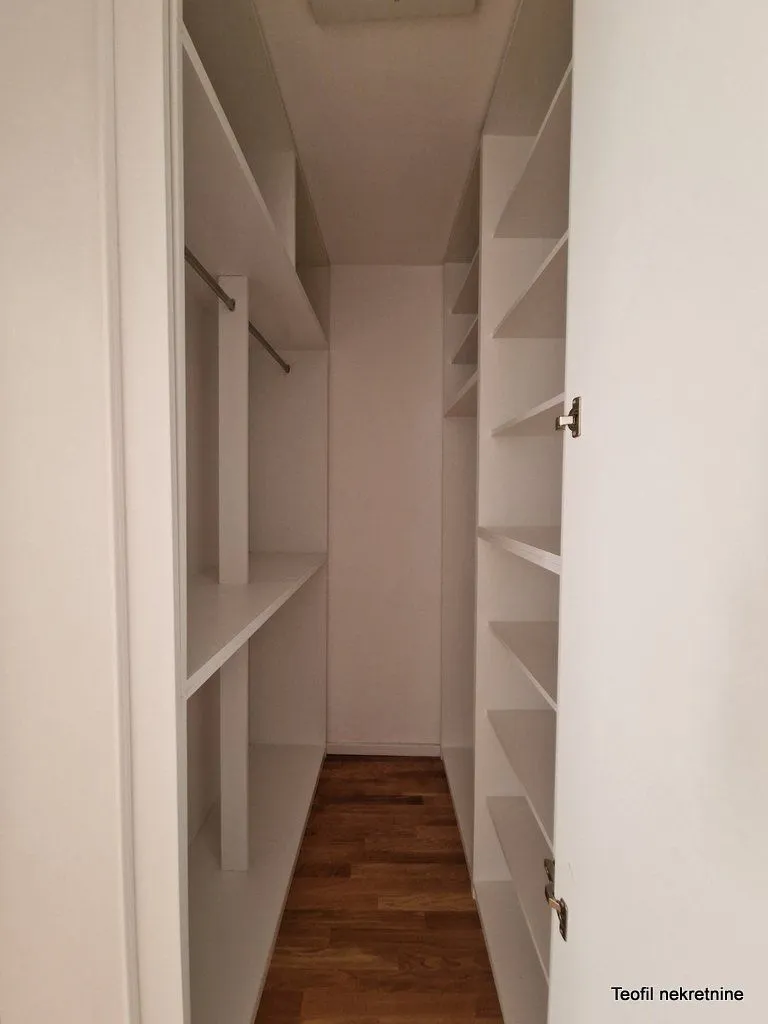 Izdavanje, jednosoban stan, 37m², Bajina Bašta, Srbija