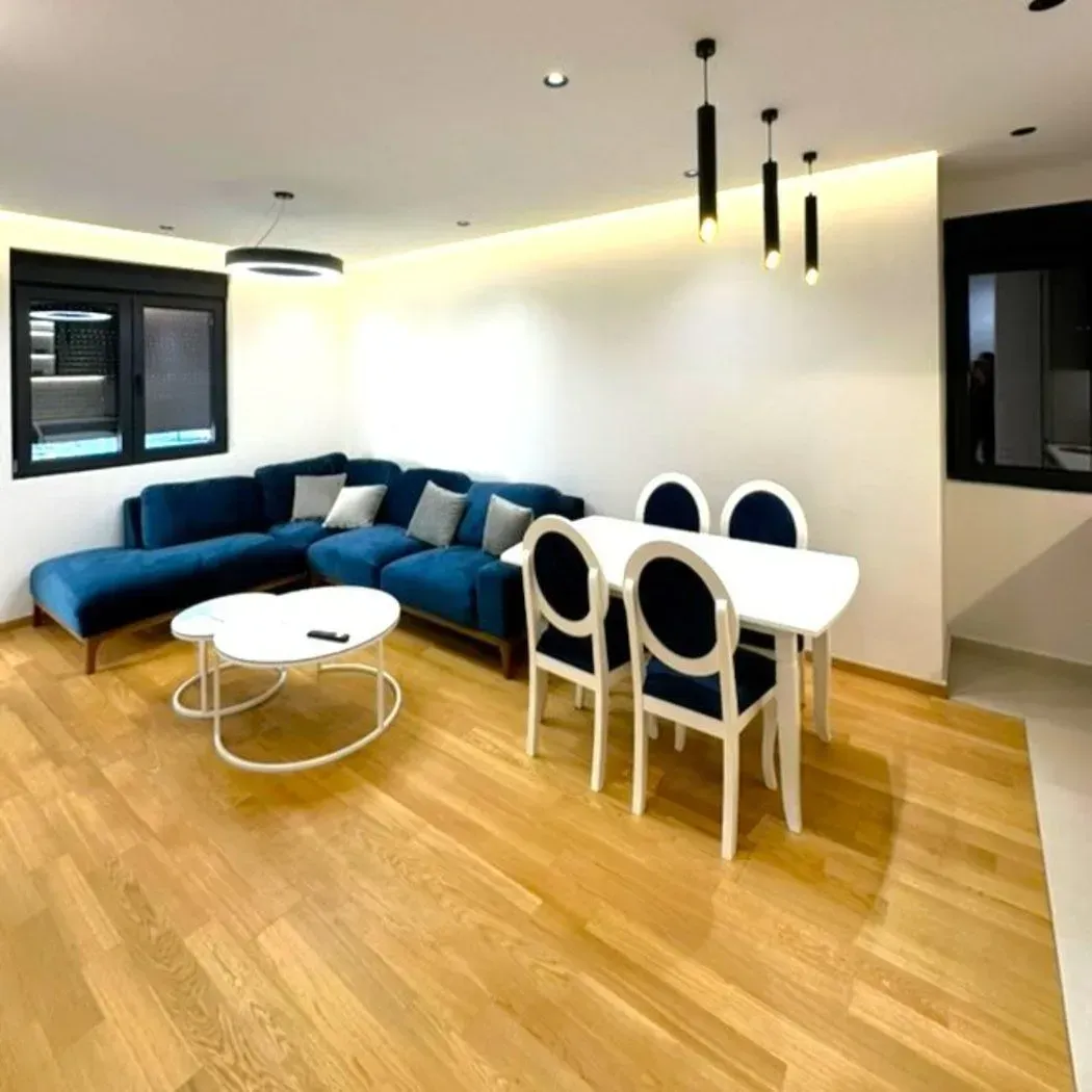 Izdavanje, dvosoban stan, 69m², City Kvart, Podgorica