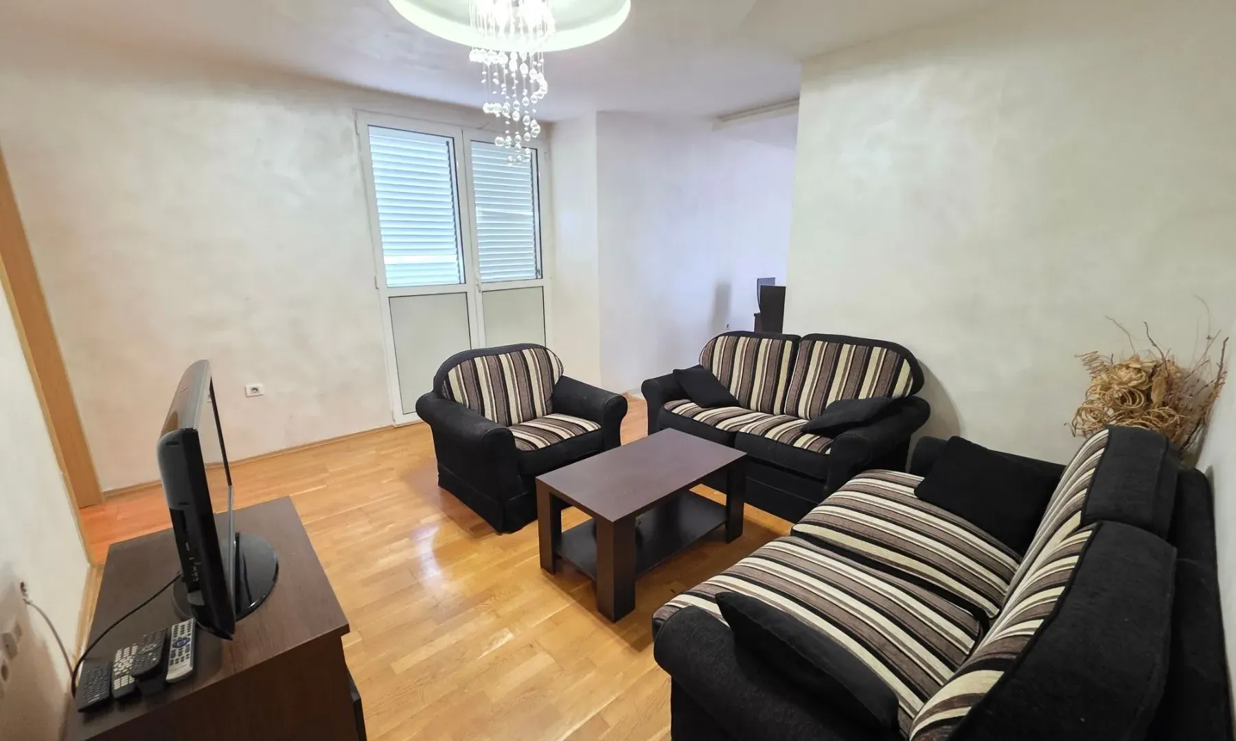 Prodaja, trosoban stan, 100m², Petrovac, Budva