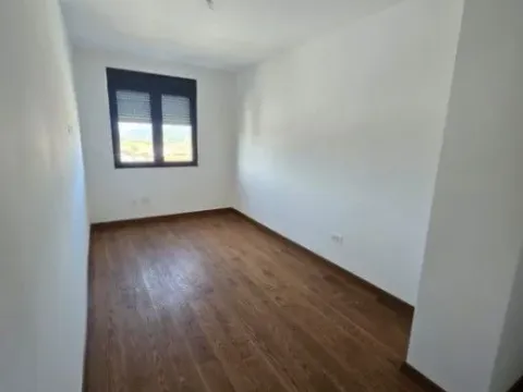 Sale, three bedroom apartment, 127m², Tološka šuma, Podgorica - image 7