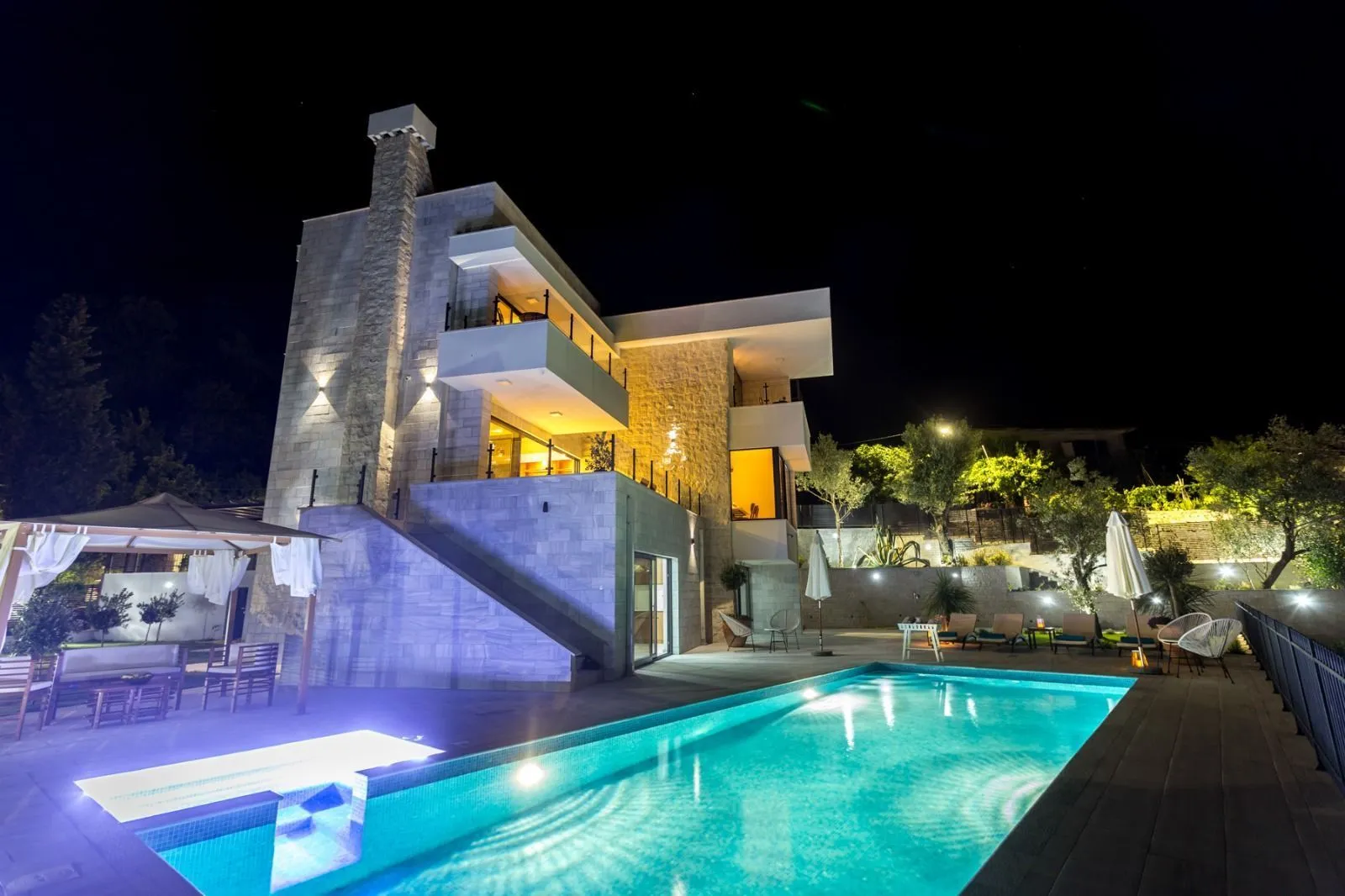 Prodaja, kuća, 360m², Đenovići, Herceg Novi