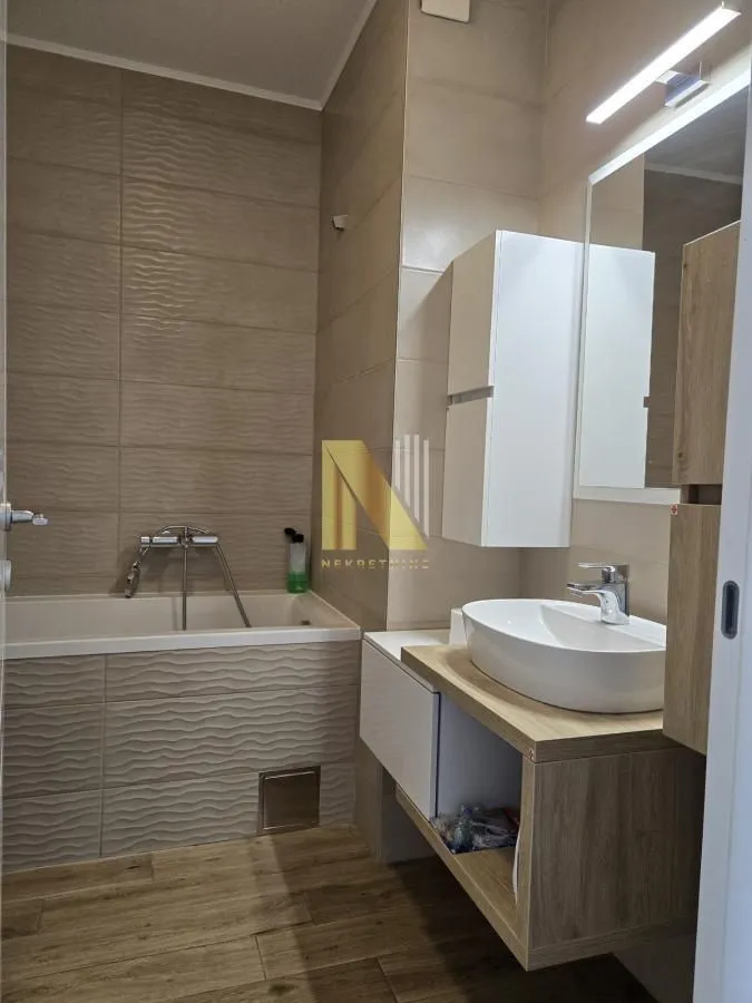 Rent, office space, 104m², Novi Sad, Srbija