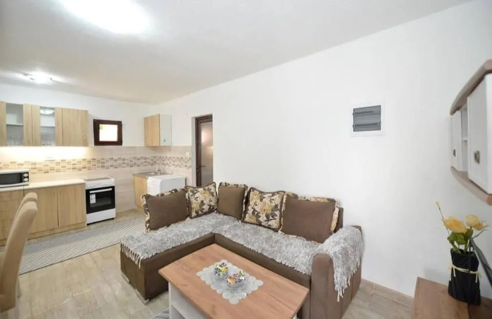 Rent, apartment, 50m², Kotor, Crna Gora