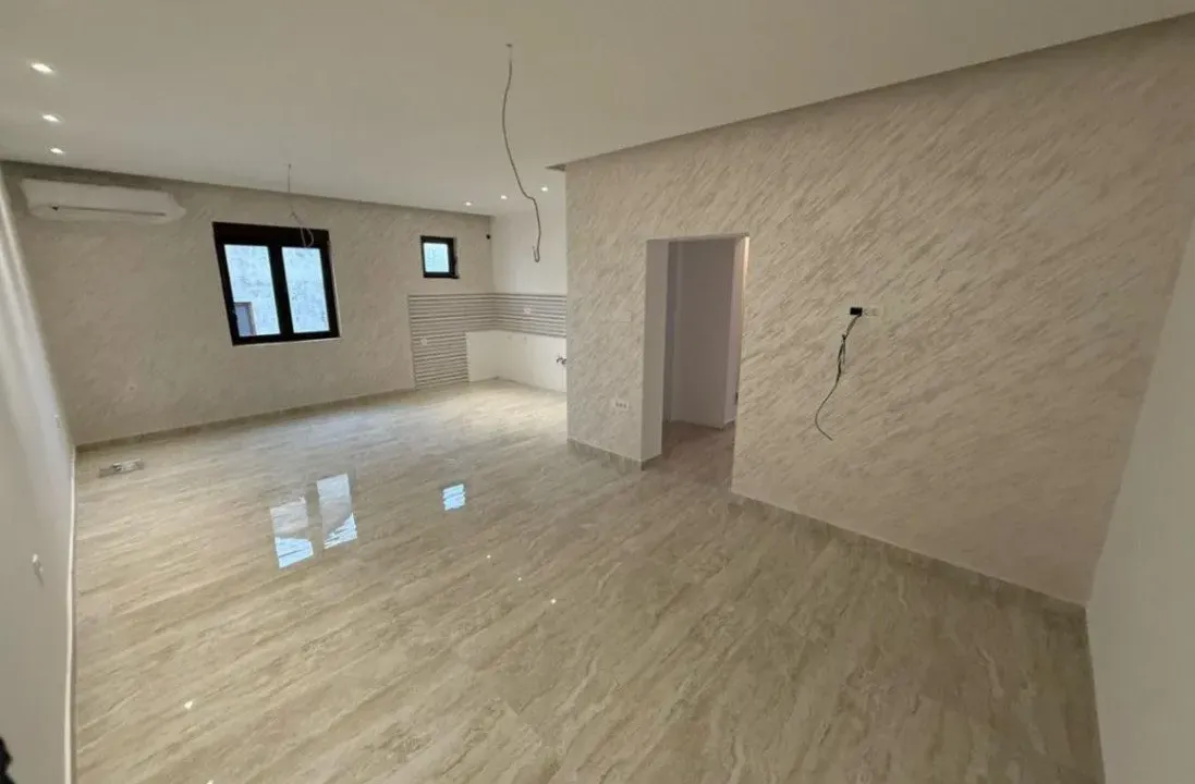 Prodaja, jednosoban stan, 49m², Tivat, Crna Gora