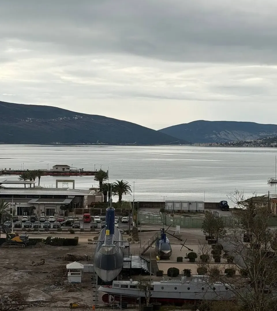 Rent, one bedroom apartment, 50m², Boka Place, Tivat