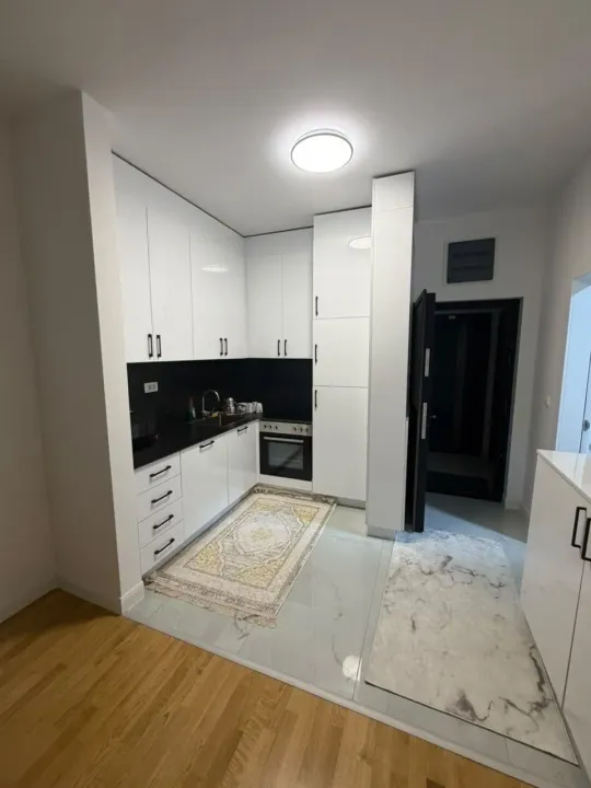 Prodaja, jednosoban stan, 35m², Centar, Bar