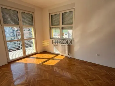 Sale, four bedroom apartment, 120m², Stari grad, Novi Sad - image 8