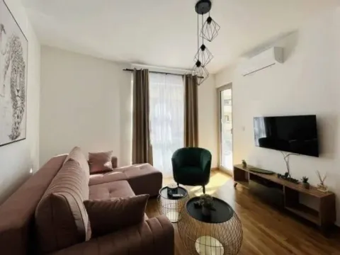 Rent, one bedroom apartment, 45m², Bečići, Budva - image 9