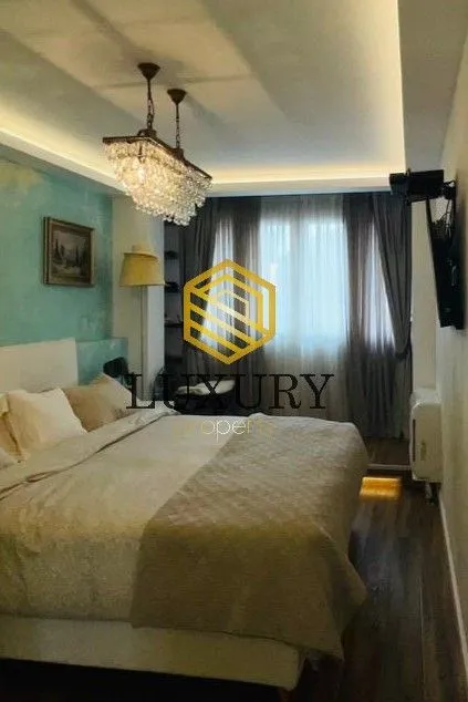 Prodaja, trosoban stan, 122m², Centar, Podgorica