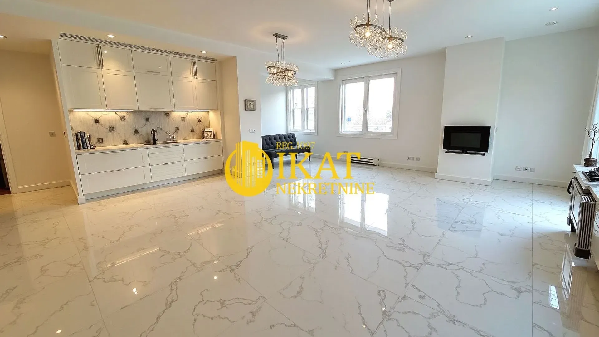 Sale, three bedroom apartment, 114m², Bulbulder, Zvezdara Sve Podlokacije
