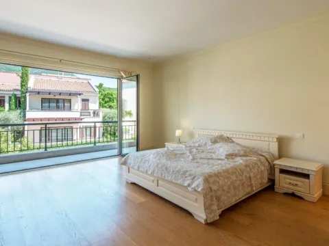 Prodaja, dvosoban stan, 148m², Tivat, Crna Gora - image 8