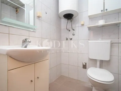 Izdavanje, dvosoban stan, 66m², Blok 9, Podgorica - image 6