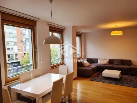 Izdavanje, trosoban stan, 82m², Vračar Hram, Vračar Sve Podlokacije - image 4