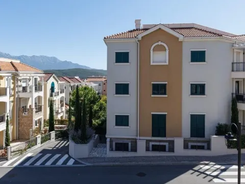 Prodaja, jednosoban stan, 50m², Luštica, Tivat - image 8