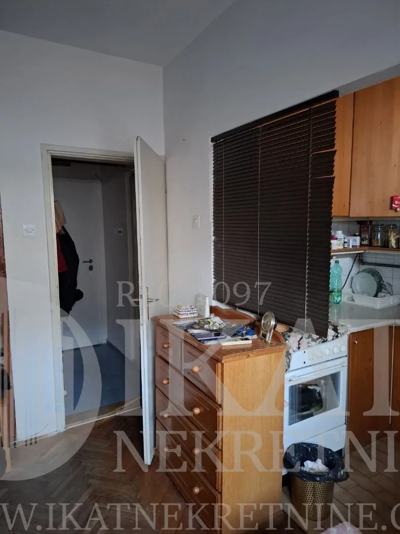 Prodaja, jednosoban stan, 24m², Senjak, Beograd
