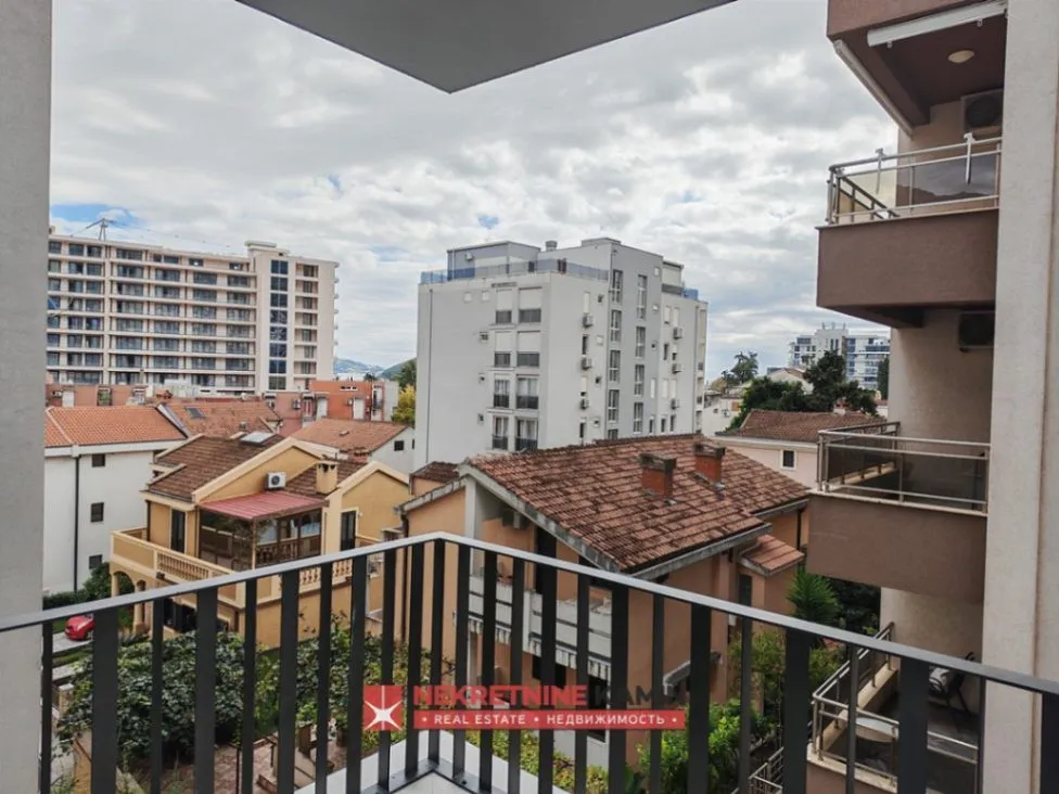 Sale, two bedroom apartment, 70m², Centar, Budva