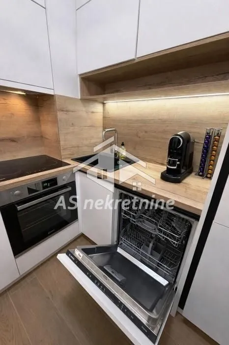 Rent, one bedroom apartment, 42m², Savski Venac, Beograd