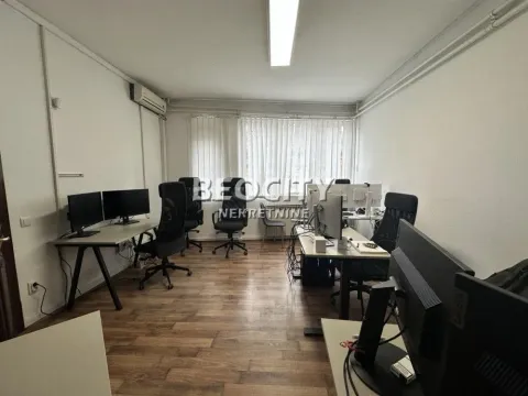 Izdavanje, poslovni prostor, 393m², Centar, Novi Sad - image 10