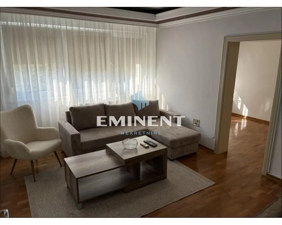 Izdavanje, trosoban stan, 72m², Voždovac Sve Podlokacije, Beograd