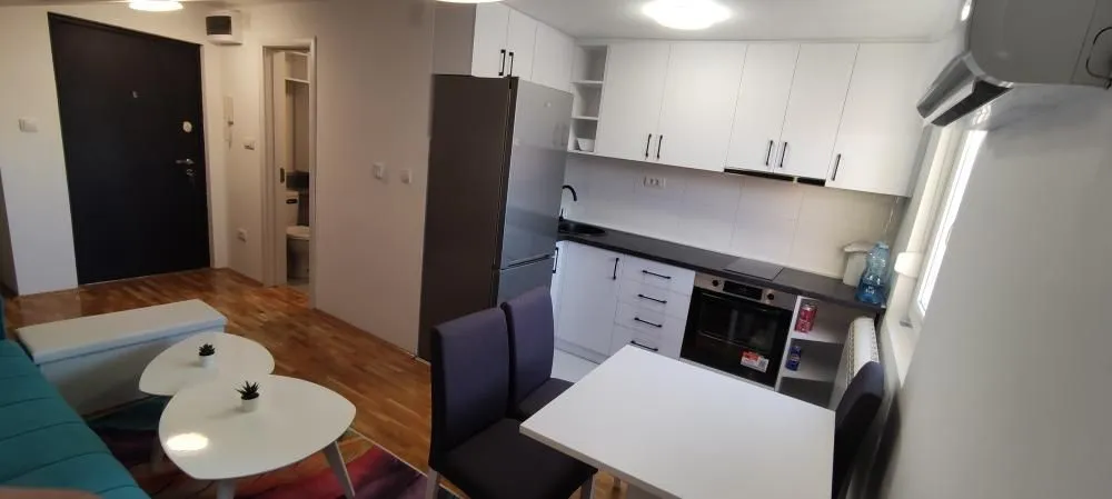 Izdavanje, stan, 23m², Žarkovo, Beograd