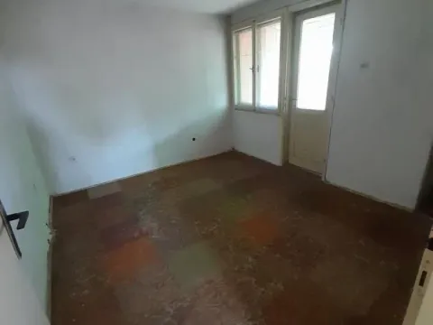 Prodaja, kuća, 200m², Glogovac, Jagodina - image 16