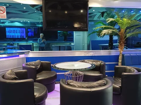 Rent, hospitality venue, 100m², Dobrota, Kotor - image 8