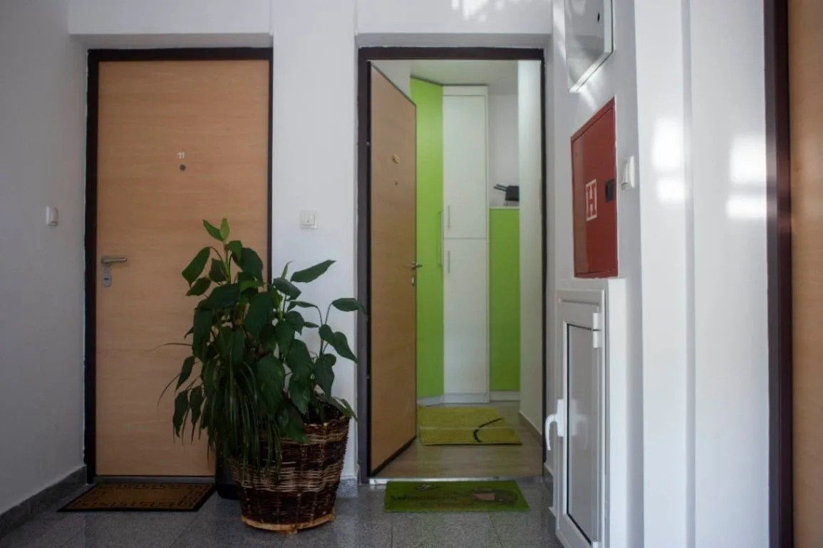 Izdavanje, dvosoban stan, 46m², Momišići, Podgorica