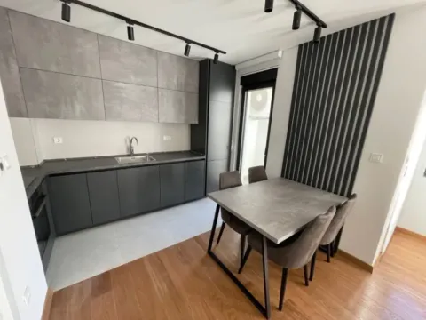 Izdavanje, dvosoban stan, 65m², Tološka šuma, Podgorica - image 6