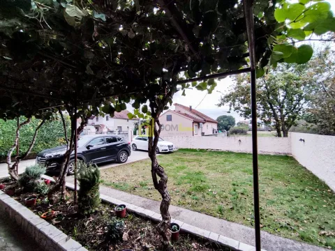 Prodaja, kuća, 180m², Donja Gorica, Podgorica - image 21