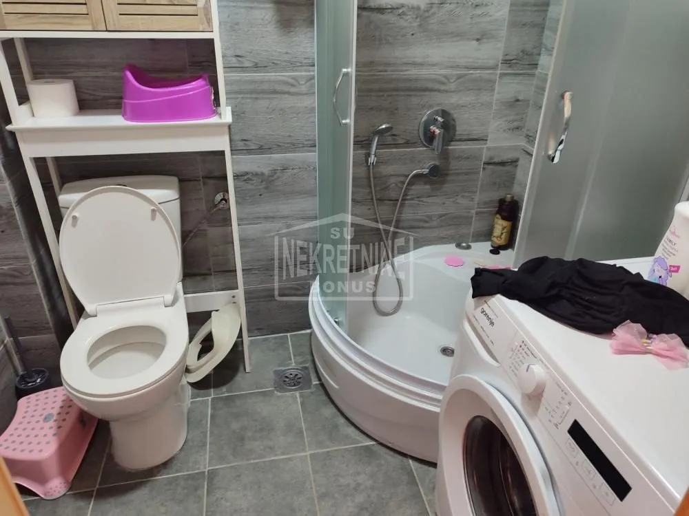 Prodaja, dvosoban stan, 54m², Mali Radanovac, Subotica