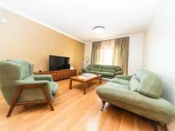 Prodaja, kuća, 200m², Rogami, Podgorica - image 9