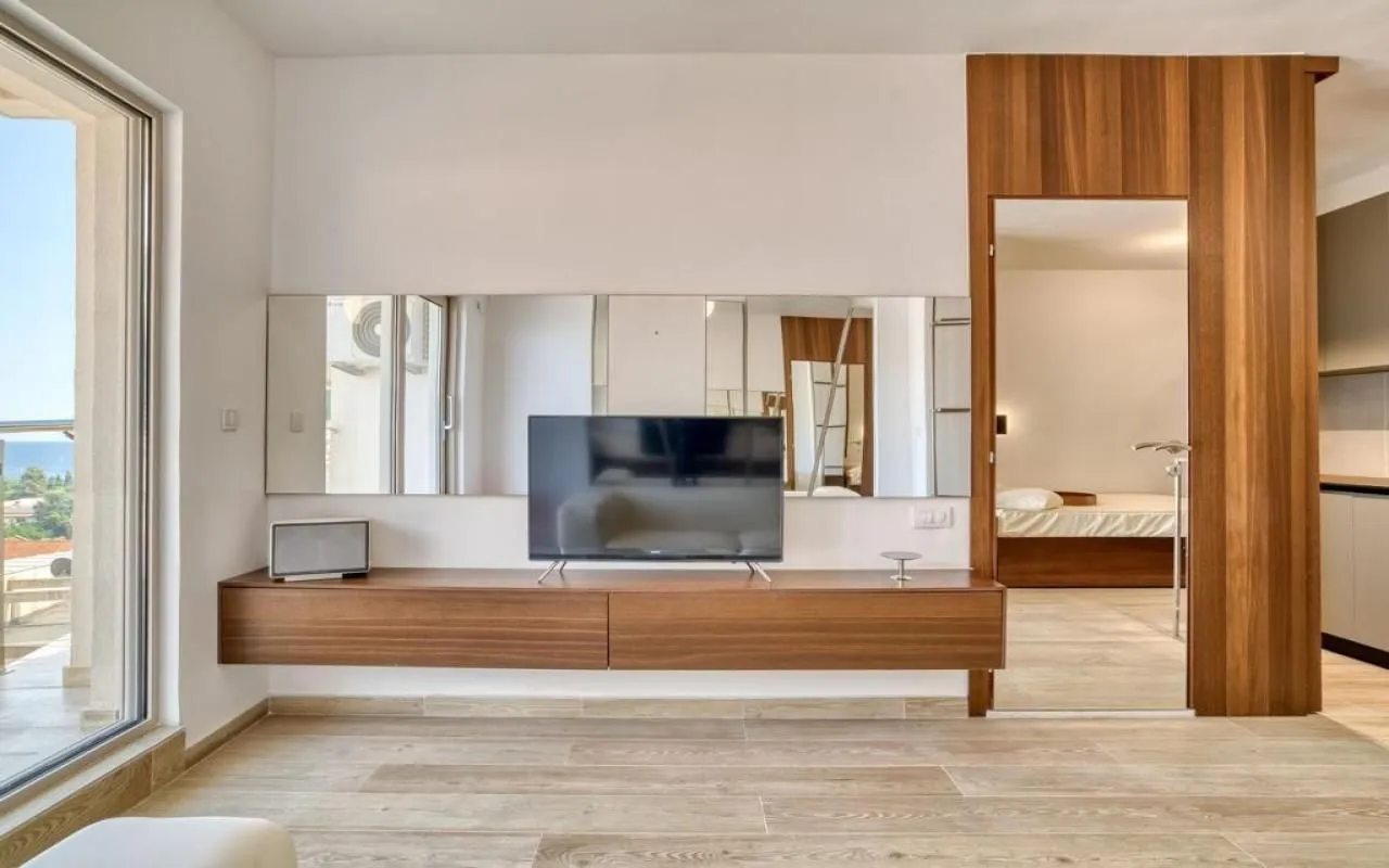 Rent, studio apartment, 33m², Budva, Crna Gora