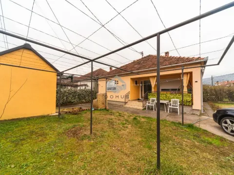 Prodaja, kuća, 83m², Tološi, Podgorica - image 16