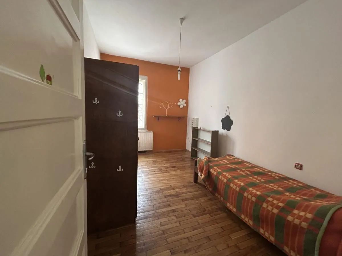 Izdavanje, trosoban stan, 80m², Staro groblje, Niš