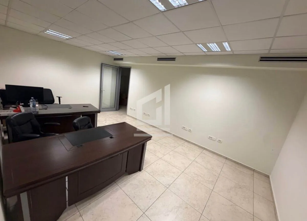 Rent, office space, 155m², Stari Aerodrom, Podgorica
