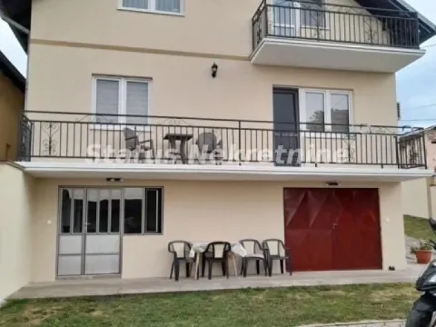 Prodaja, kuća, 246m², Sremski Karlovci, Novi Sad - image 1